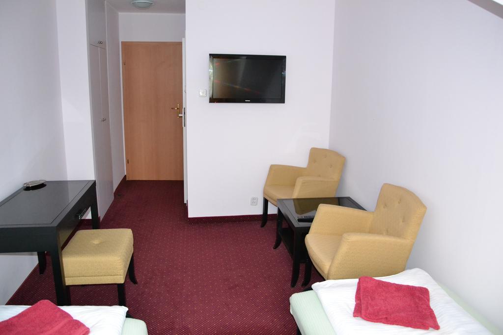 Hotel&Restauracja Zlote Runo Góra Kalwaria 객실 사진