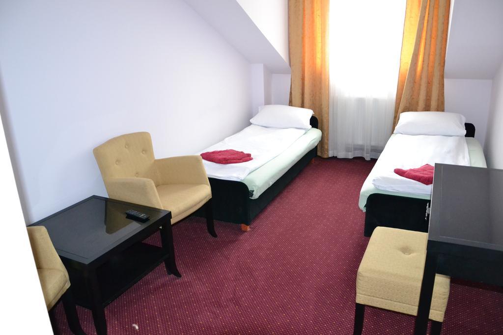 Hotel&Restauracja Zlote Runo Góra Kalwaria 객실 사진