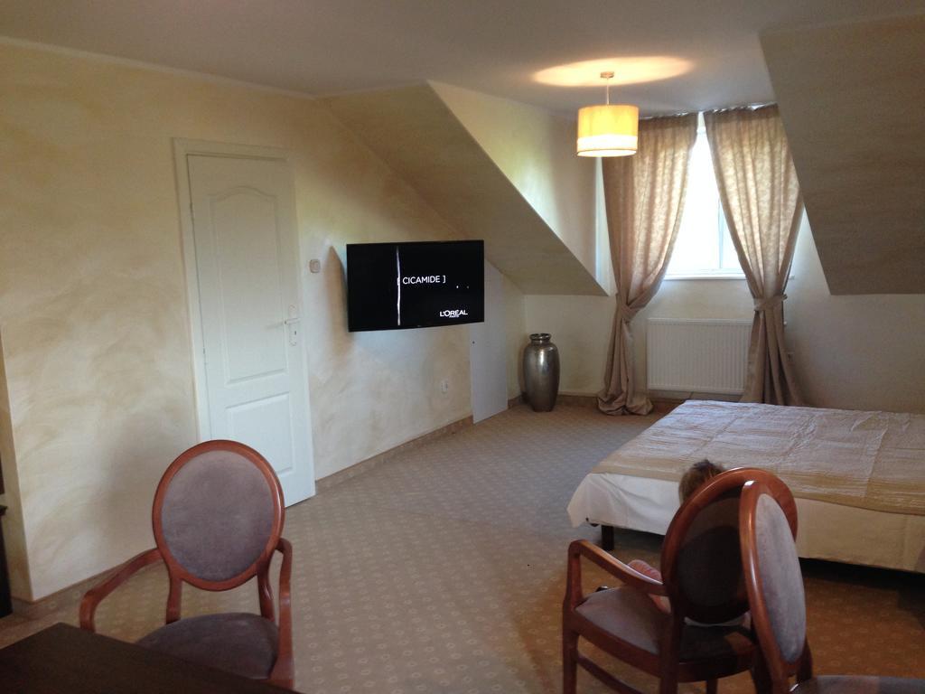 Hotel&Restauracja Zlote Runo Góra Kalwaria 외부 사진